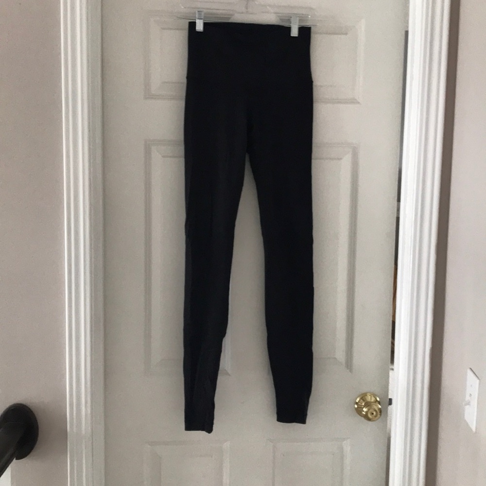 Black high rise lulu lemon under wunder leggings